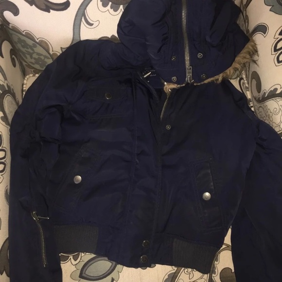 Jacket - Picture 2 of 6